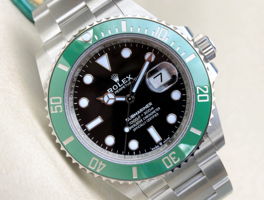 2020 Submariner 126610LV Starbucks  Box and Papers